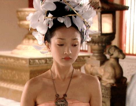 娱乐圈三大奇女,娱乐圈三大美人三角恋