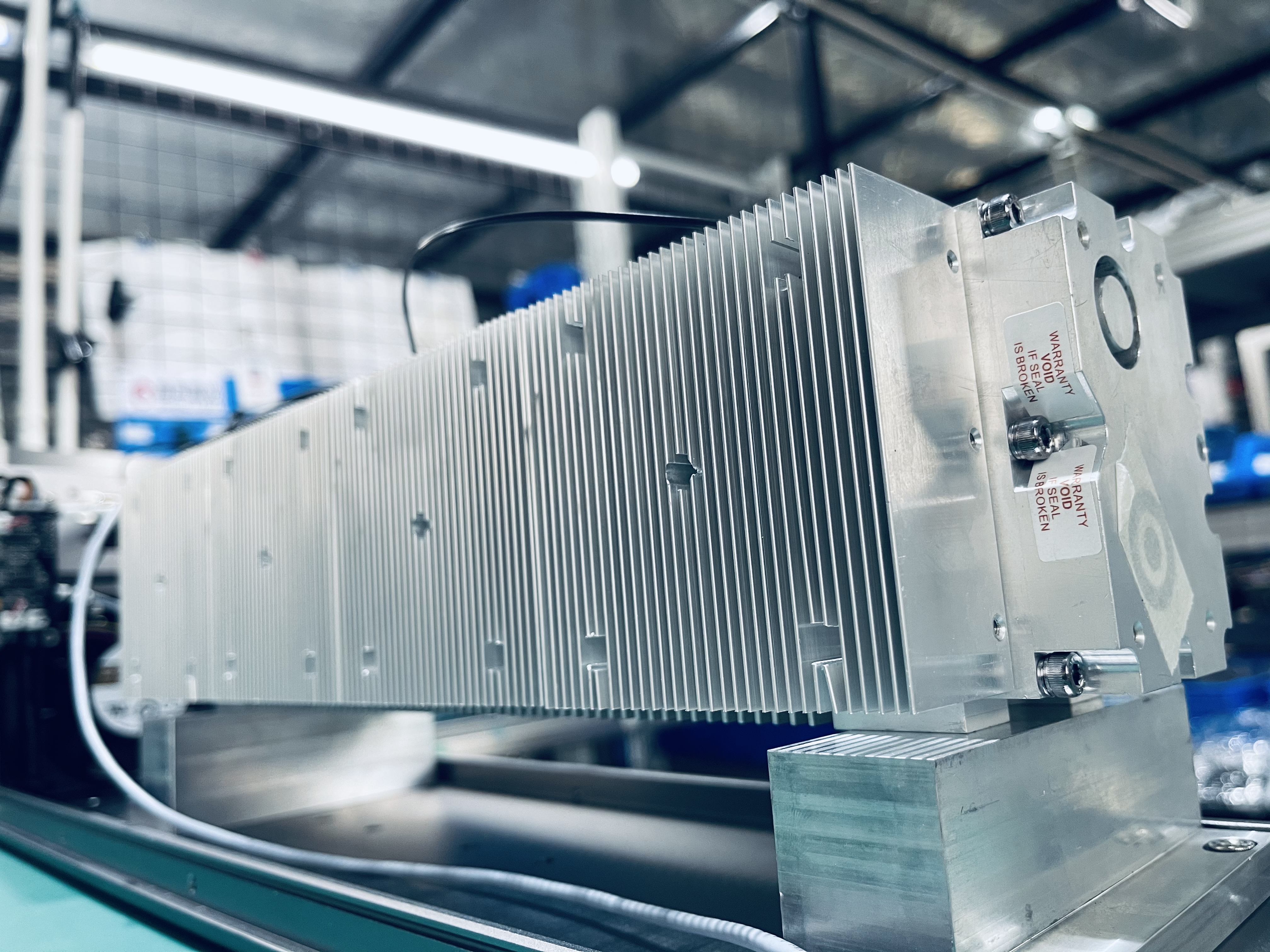 激光喷码具备更高的要求,激光喷码和激光打码