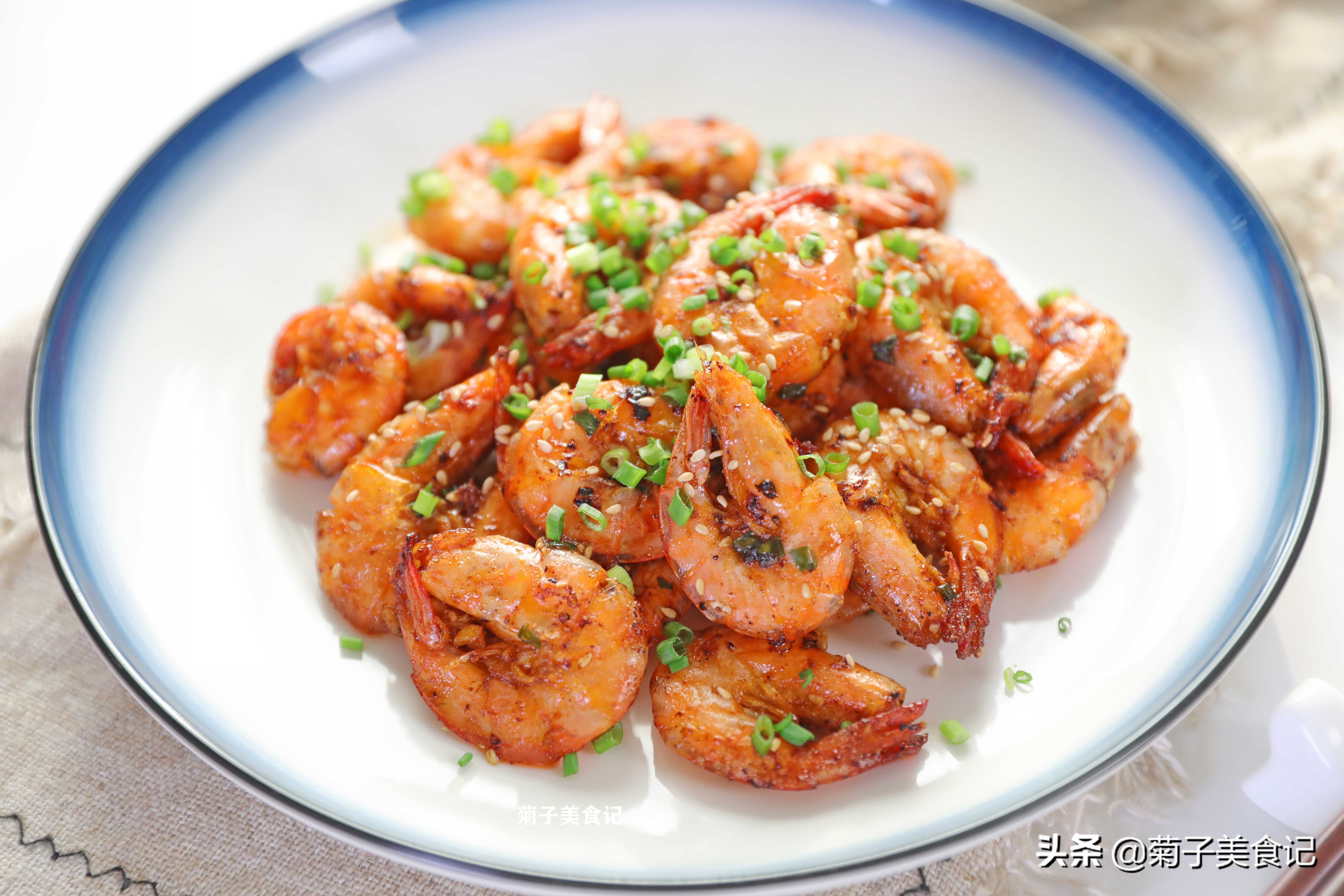 正宗油焖大虾家庭版做法简单美味,家庭版油焖大虾简单美味一看就会