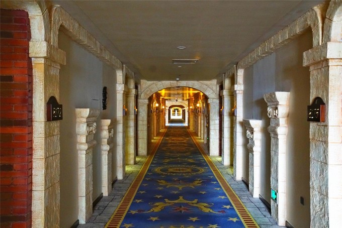 欧乐堡骑士度假酒店树屋套房厕所,欧乐堡骑士酒店树屋