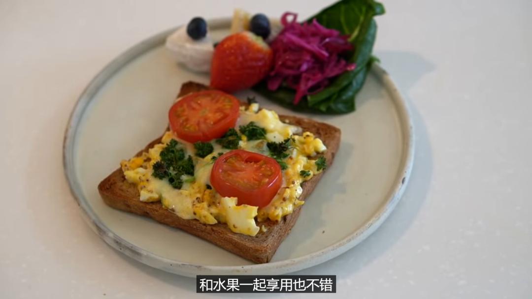 日本美女减肥食谱视频,黄油鸡蛋吐司减脂版
