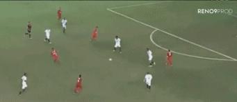 内马尔新彩虹过人在第几场,小罗和内马尔的彩虹过人谁最标准