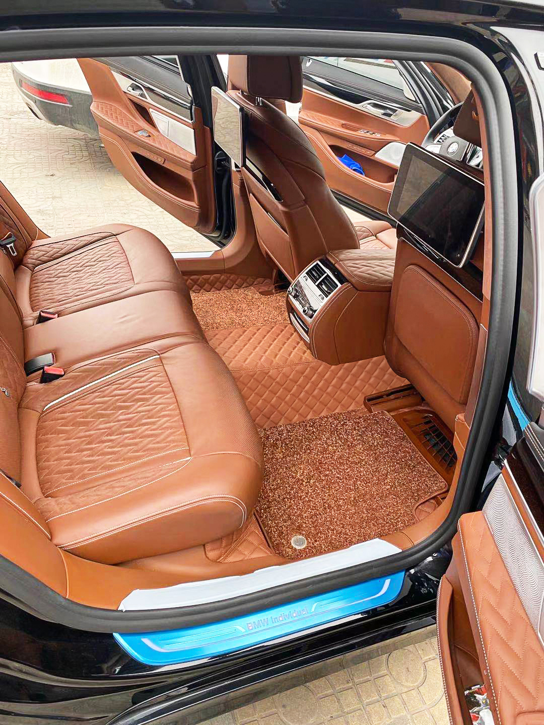 宝马7系汽车脚垫全包围,宝马新款7系奢华脚垫