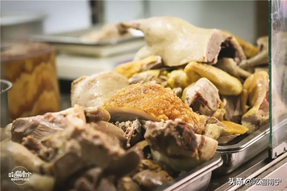 外地人去南宁旅游吃什么,外地人来南宁推荐吃饭地方