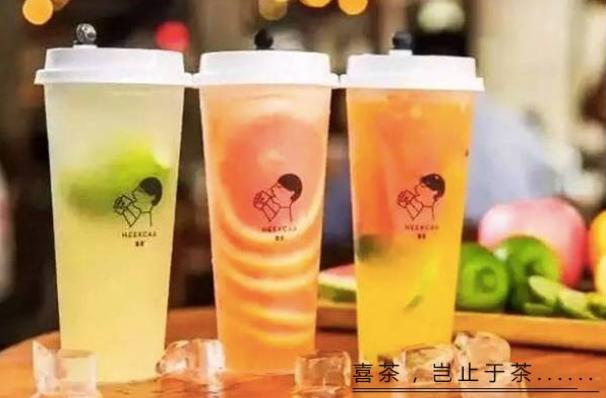 90后小伙变成甜品店主,江西90后小伙开奶茶店