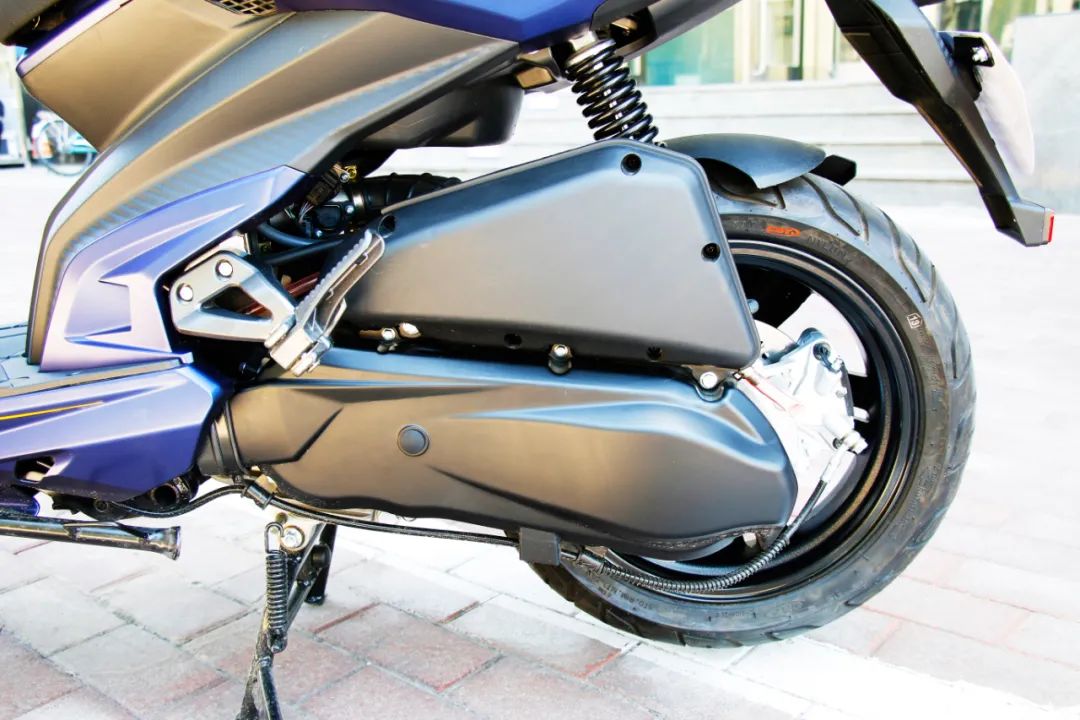 城市高颜值燃油踏板车,城市炫酷150踏板摩托车推荐