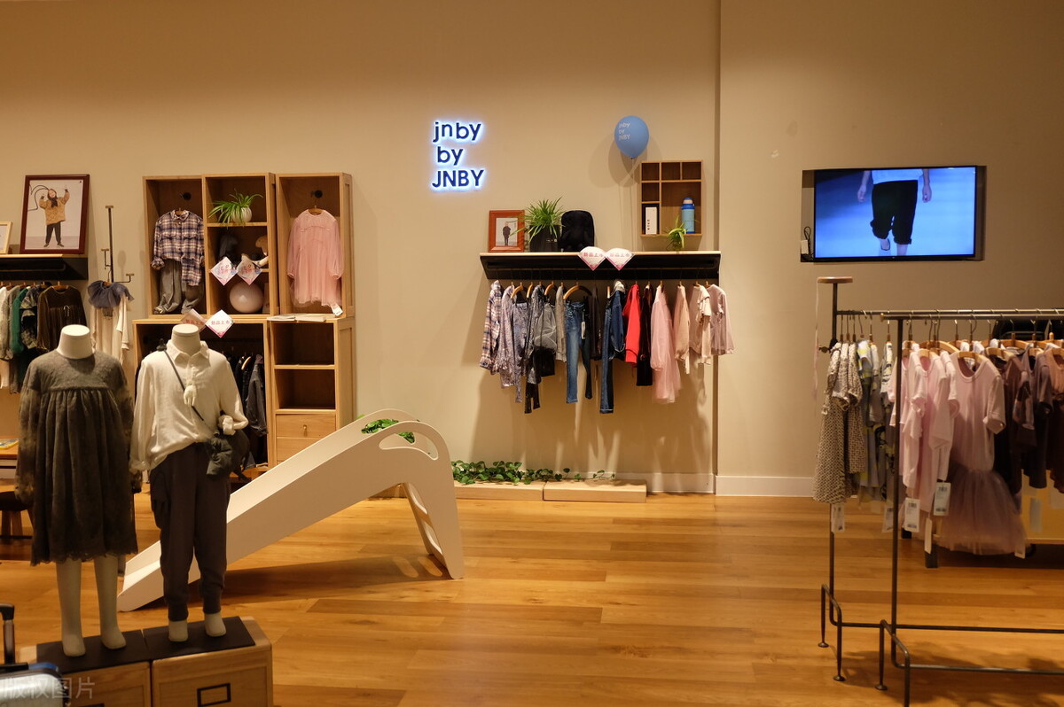 如何把童装店打造成一个宝藏店铺,童装店铺陈列怎么出高级感
