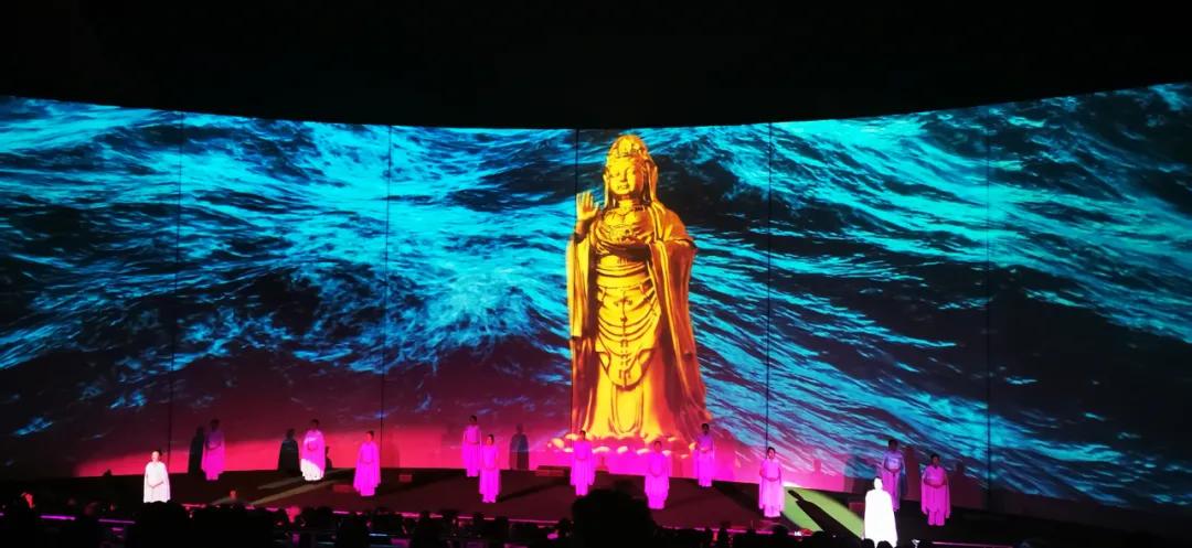 行走的课堂II看一位环球旅行家带着儿子去游学