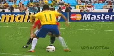 足球球星标志性动作,足球球星的招牌动作