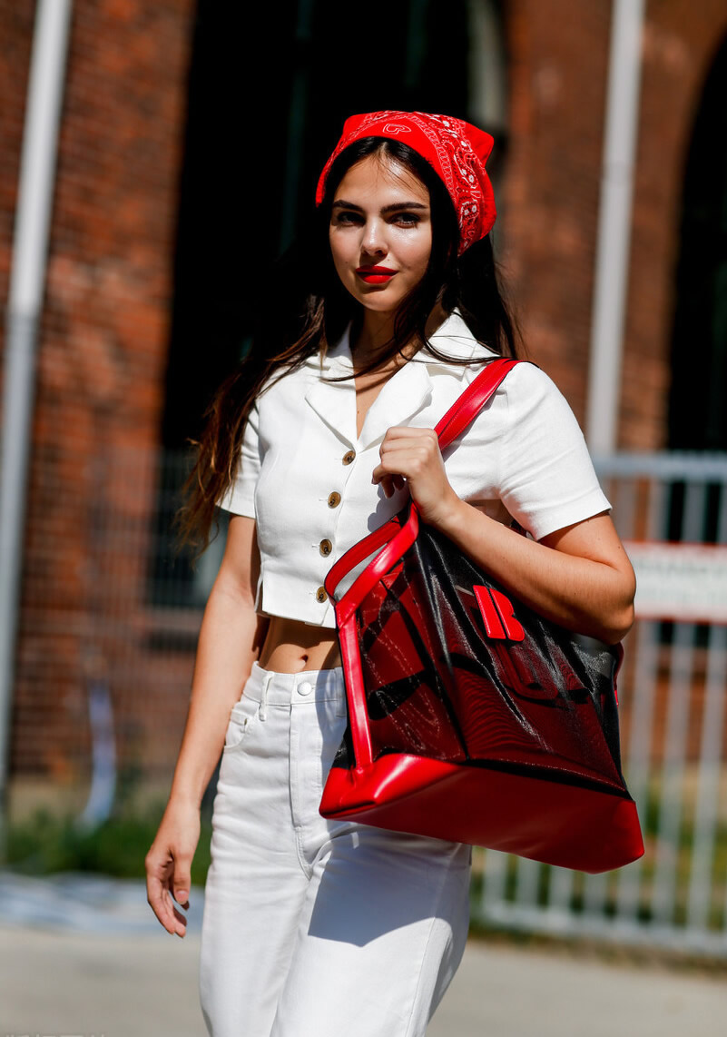 丝巾围巾不要了怎么处理,丝巾围巾能绑包上么