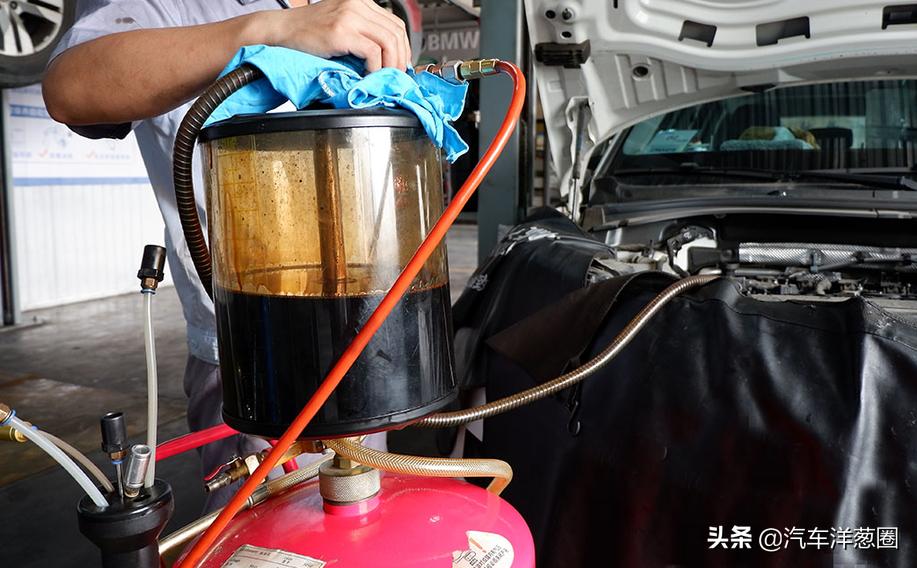 去4s店换机油的流程,4s店第一次换机油要钱吗