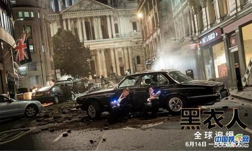 雷神转职业了?脱下神装,穿上西装跑遍世界追缉外星人