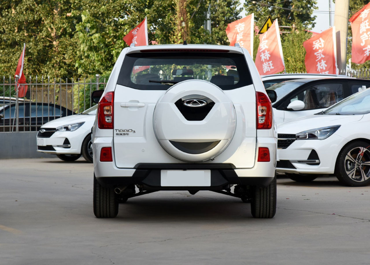 奇瑞瑞虎3有时尚版型吗,奇瑞瑞虎3和长安cs35plus哪个好