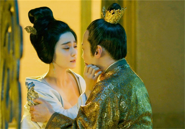 杨玉环为什么死在马嵬坡,杨玉环真的死在马嵬驿吗