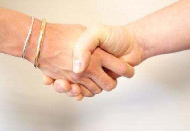 人性的弱点让他人对你产生好感,人性的弱点中的十五个技巧