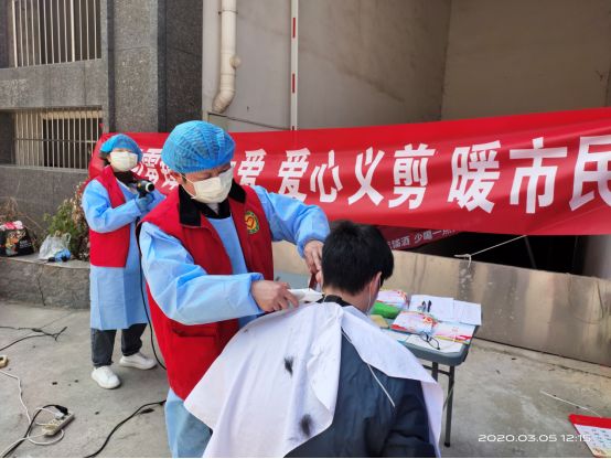战疫中的志愿者,战疫志愿者