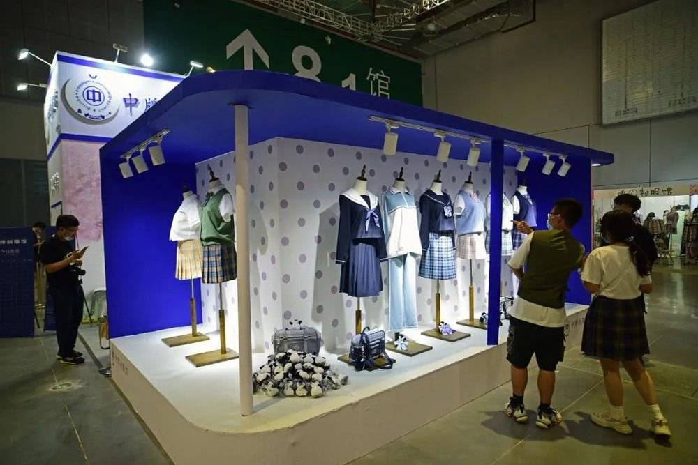 直男爱打扮吗,直男真的喜欢男生吗