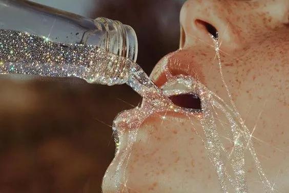 以前我觉得它土,现在没它我土