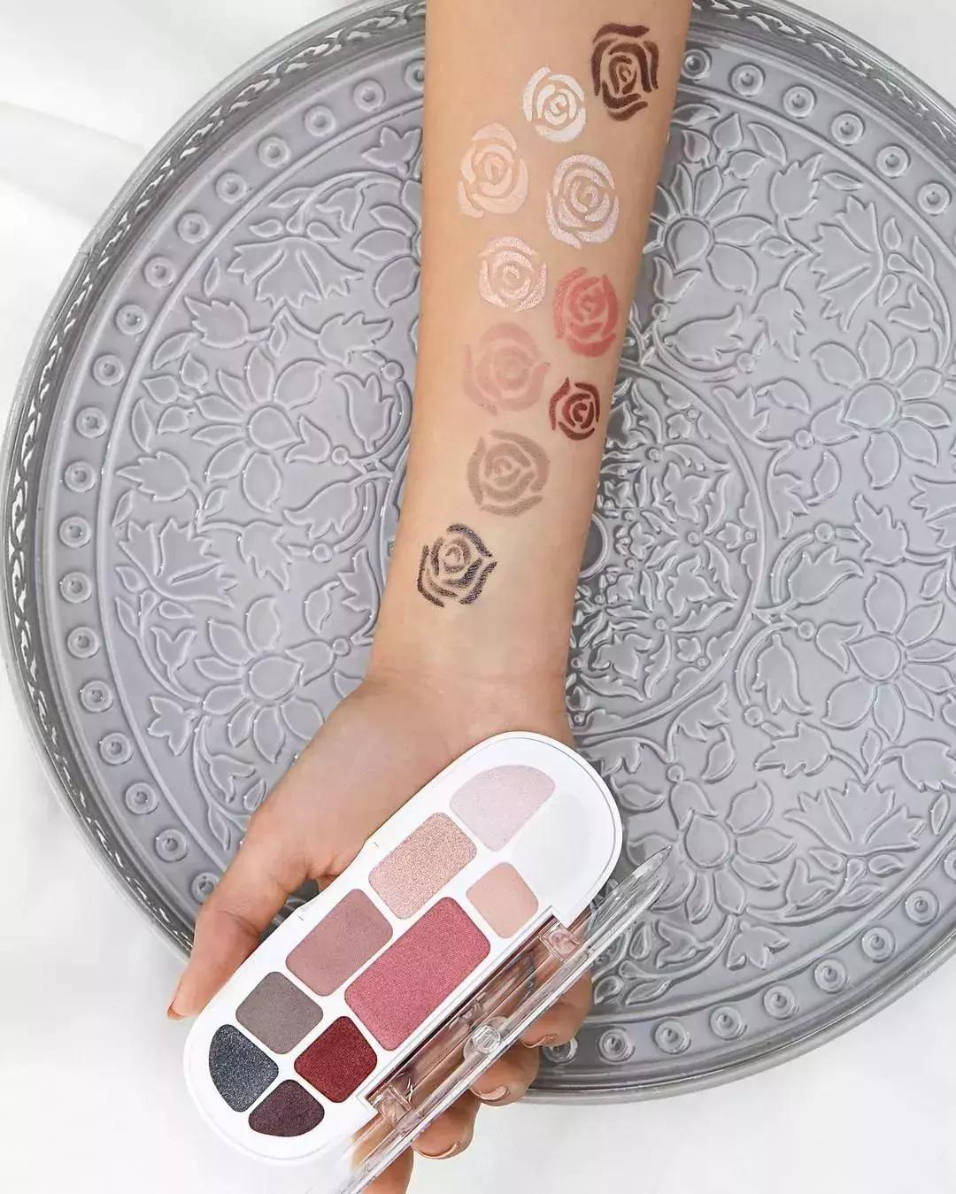 单眼皮肿眼泡如何画汉服妆容,肿眼泡单眼皮桃花妆