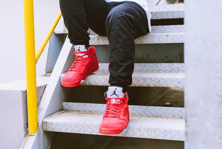 aj爆改飞人乔丹,乔丹穿过的aj白鞋