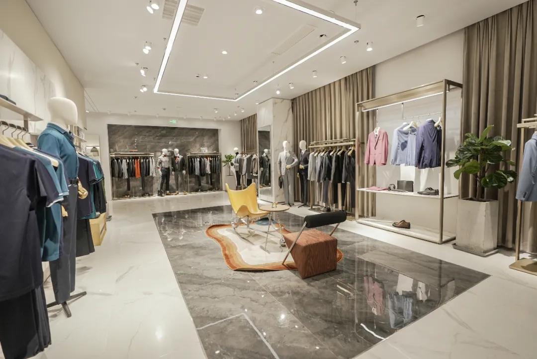 劲霸男装发布高端新国货战略,劲霸男装的发展史