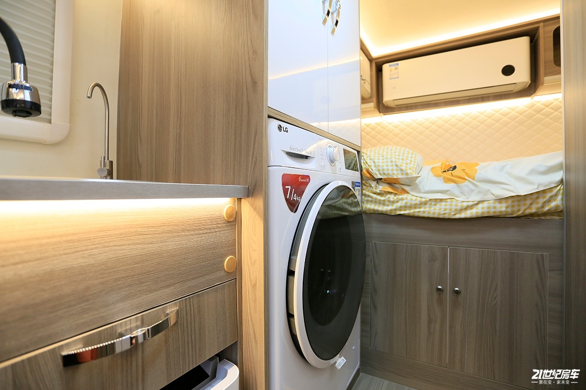 上汽跃进h300轻卡房车详解,上汽跃进h300和h500的区别