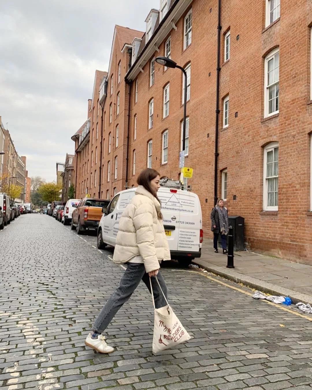 不同地方穿不同的衣服,不同的地方一样的温度