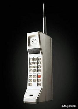 现在的手机有刘海屏水滴屏挖孔屏,手机水滴屏刘海屏挖孔屏对比