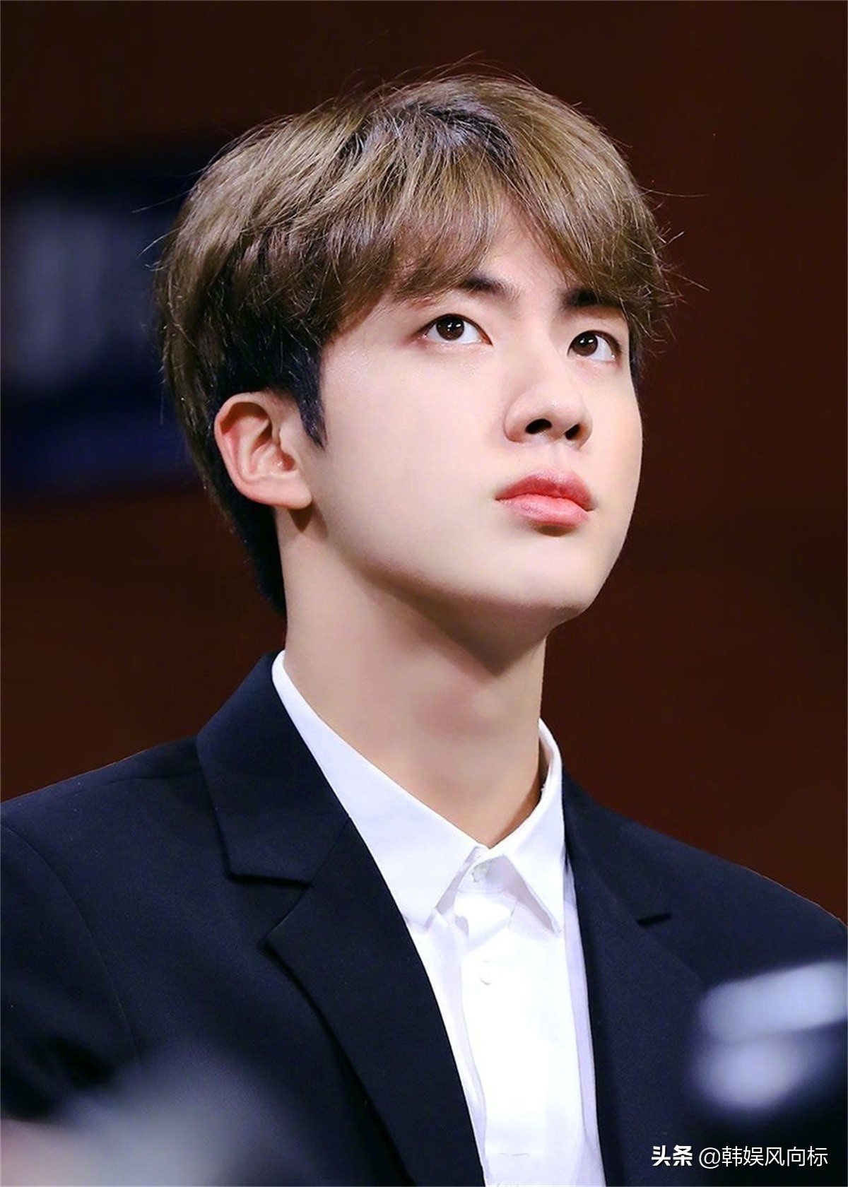 bts朴智旻和金泰亨,bts新歌采访金泰亨朴智旻握手