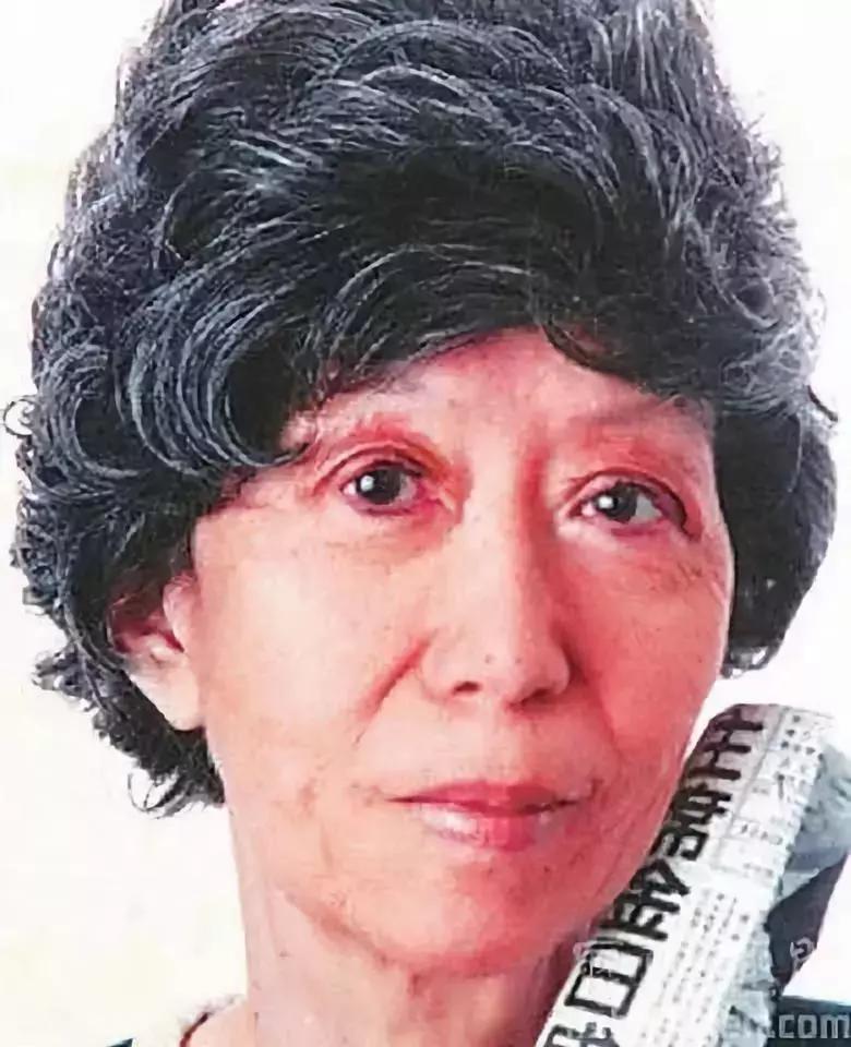 张爱玲去世后的遗书,张爱玲晚年病情