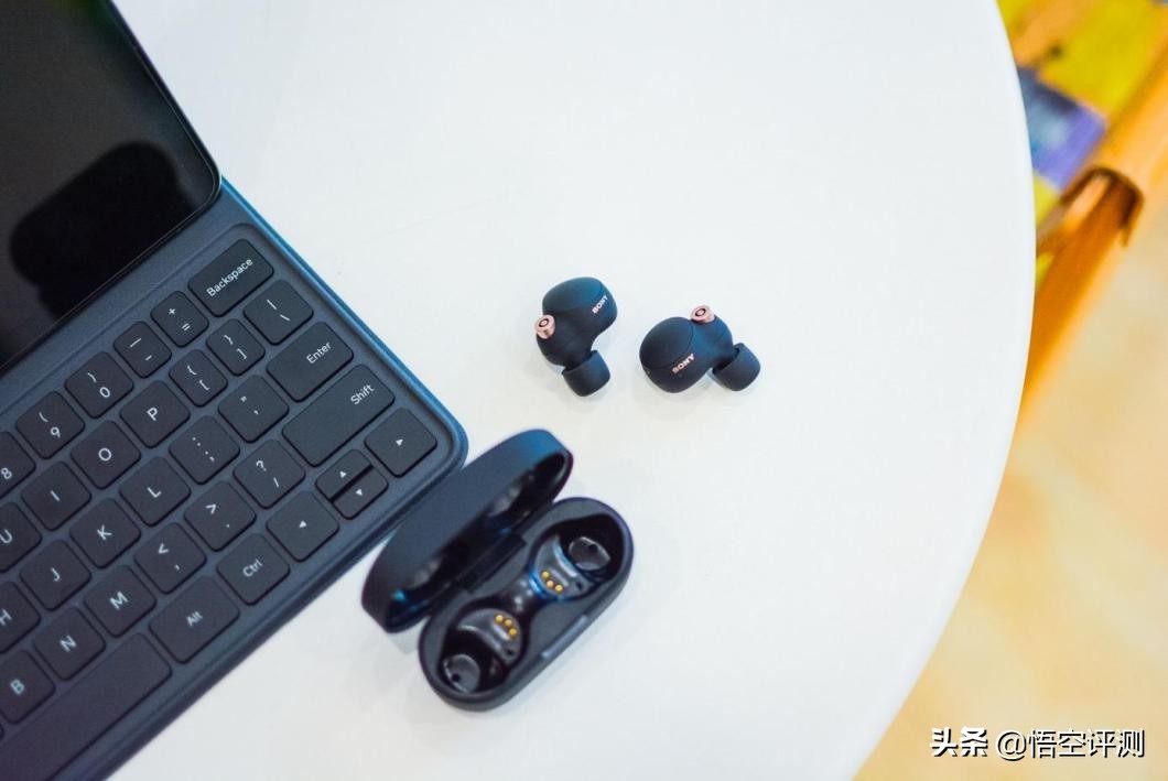 三星galaxybudspro和索尼wf-1000xm4,索尼wf1000-xm4降噪豆使用教程