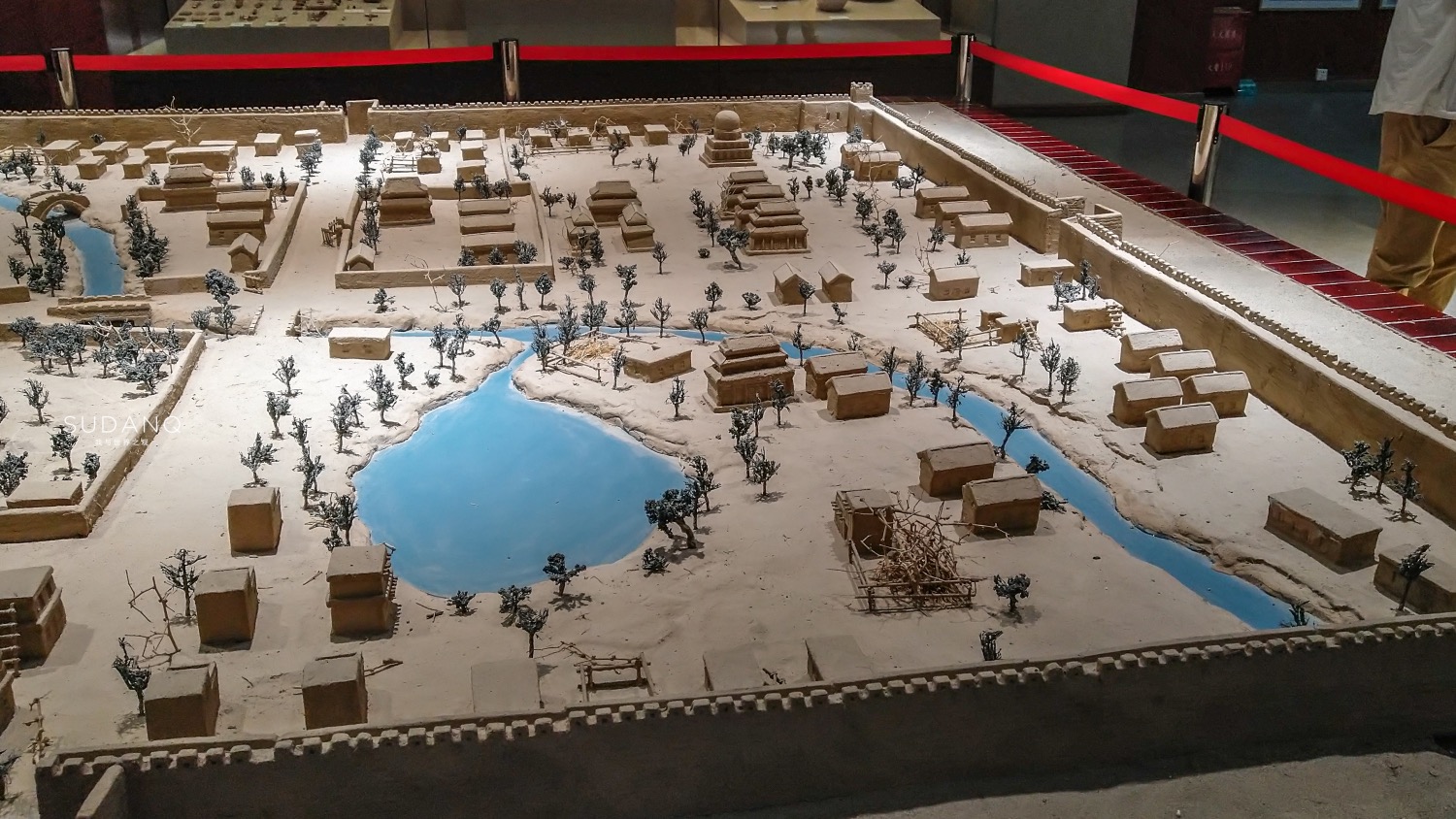 楼兰的消失之谜全集,楼兰古国的消失之谜