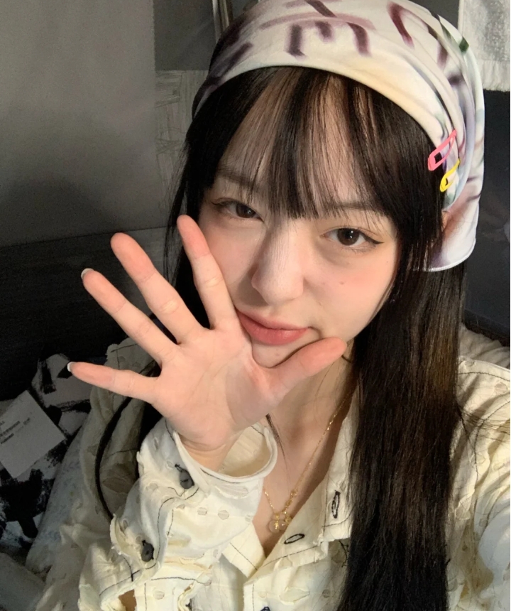 头巾的时尚扎法,lisa头巾造型