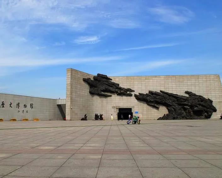 魔鬼作坊：战争创伤不可磨灭，历史记忆应当正确留存