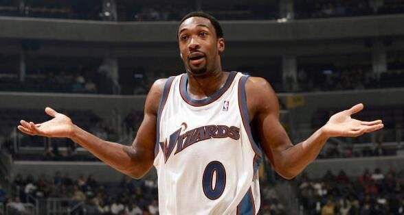 麦基休赛季训练视频,nba巅峰时期麦基