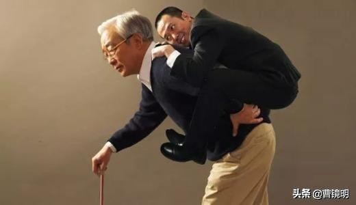 经济学家：不买房就结婚，是耍流氓！白岩松反对，网友：啃也够呛