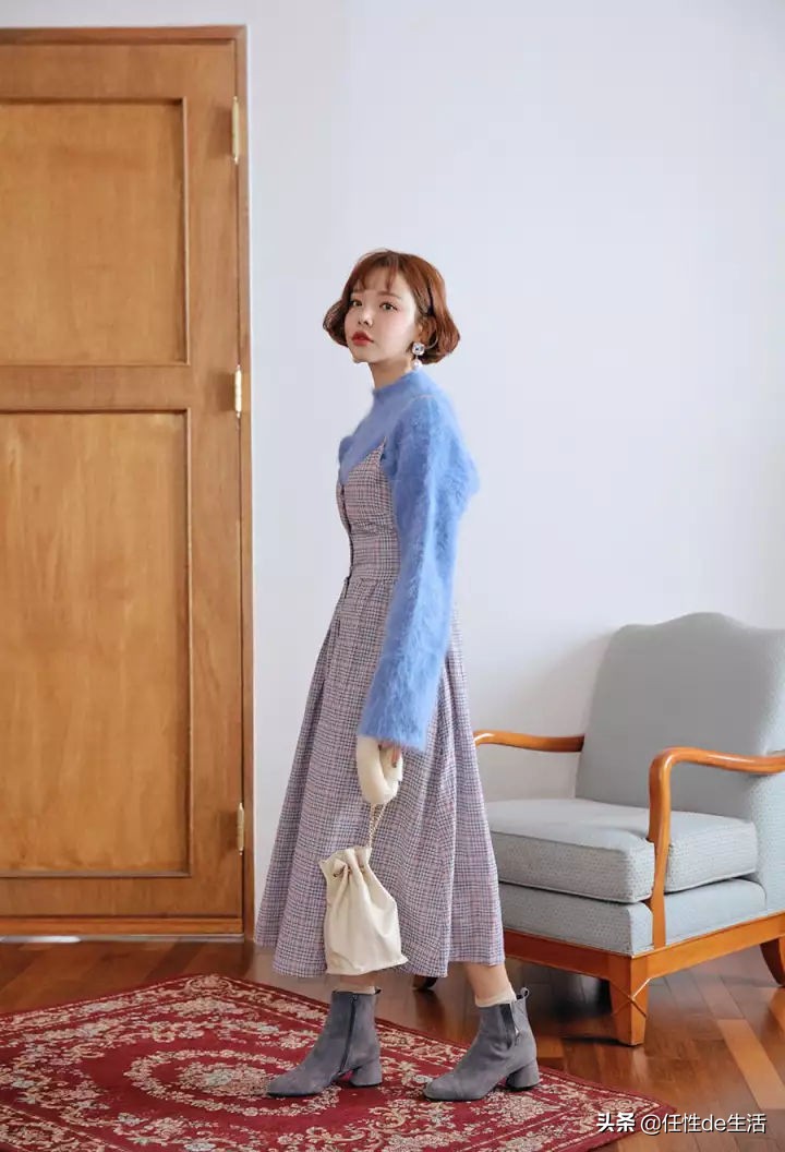 韩国女星上节目穿什么衣服,韩国女明星衣服有多敢穿