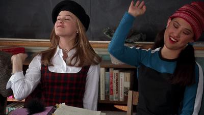 骚气蓬勃的甜味青春，豪门继兄妹的桥段我磕了