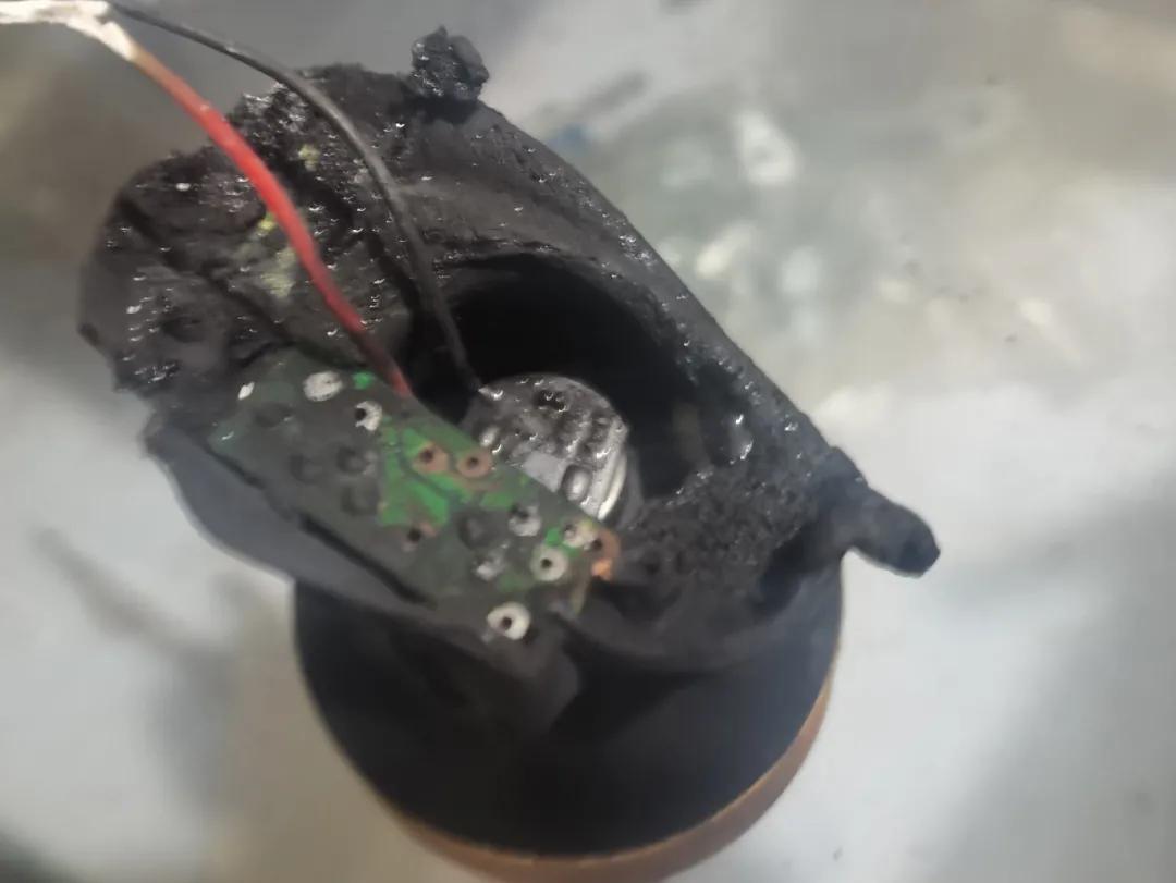 手电筒充电安全隐患,手电筒充电时间长了会引起火灾吗