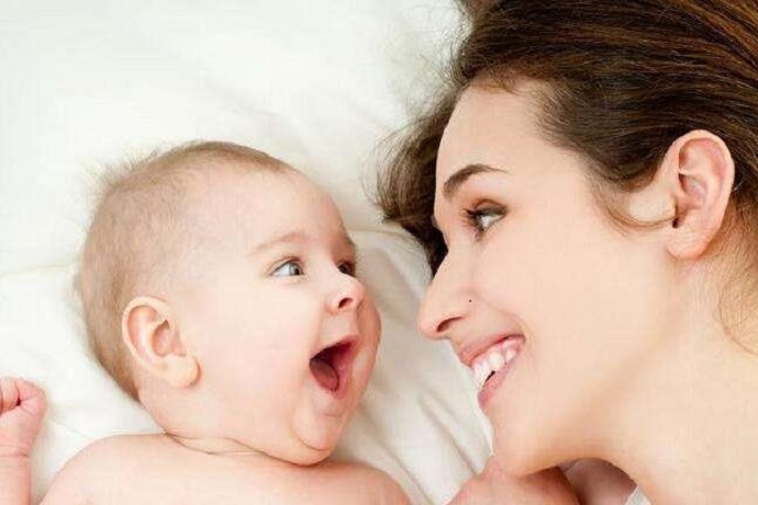 宝宝声嘶,一个多月宝宝哭闹不止声嘶力竭