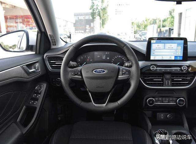 福特福克斯发动机扭矩问题,福特福克斯2014款三厢1.8手动油耗