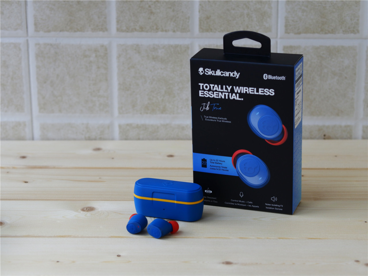 SkullcandyHESHEVO无线头戴蓝牙耳机,骷髅头吉布豆蓝牙耳机测评