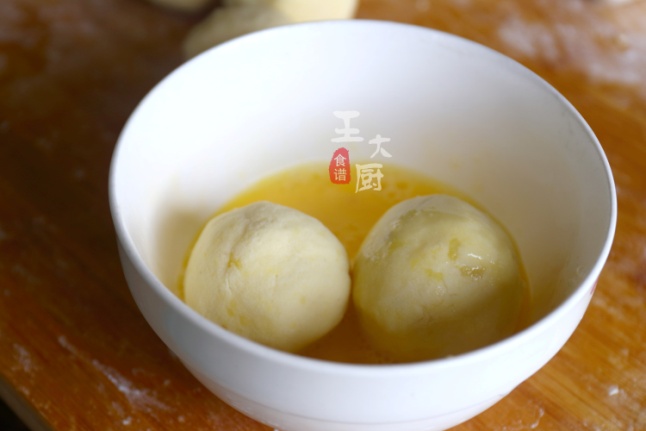 爆浆芝士土豆球，咬一口酥脆绵软奶香浓郁，一口一个太香了