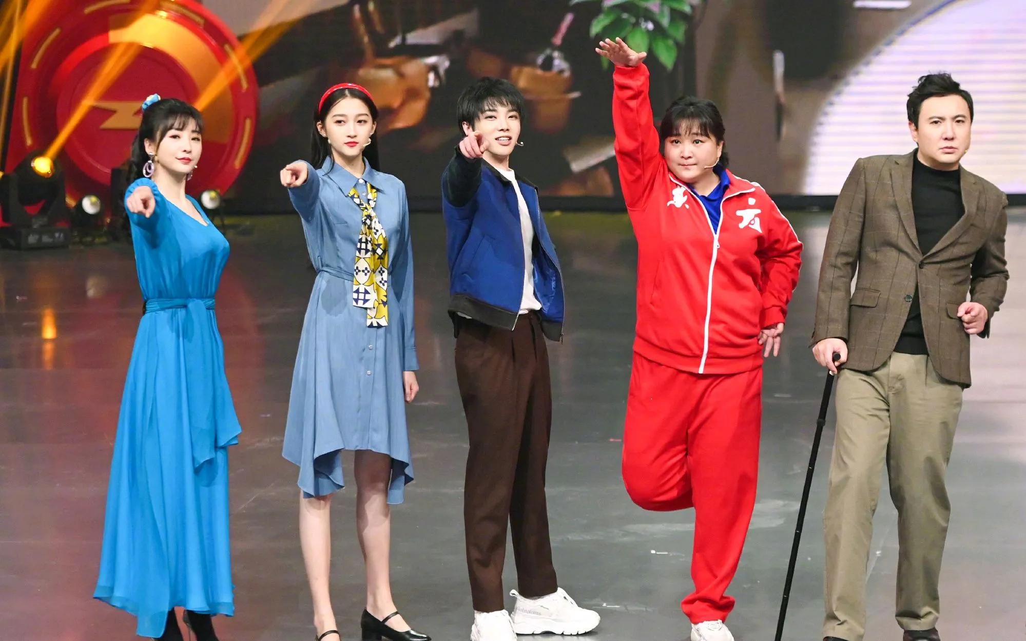 贾玲为什么胖40斤,41岁的贾玲宣布成功减重100斤