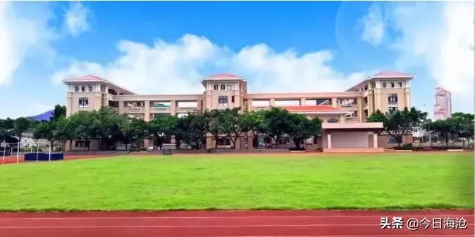 马銮湾对比海沧生活区,海沧马銮湾和临港新城