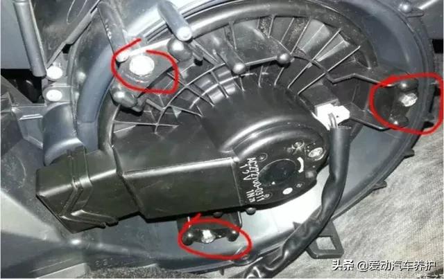 空调清洗蒸发箱一般在何时清洗,空调臭清洗蒸发箱能彻底解决吗