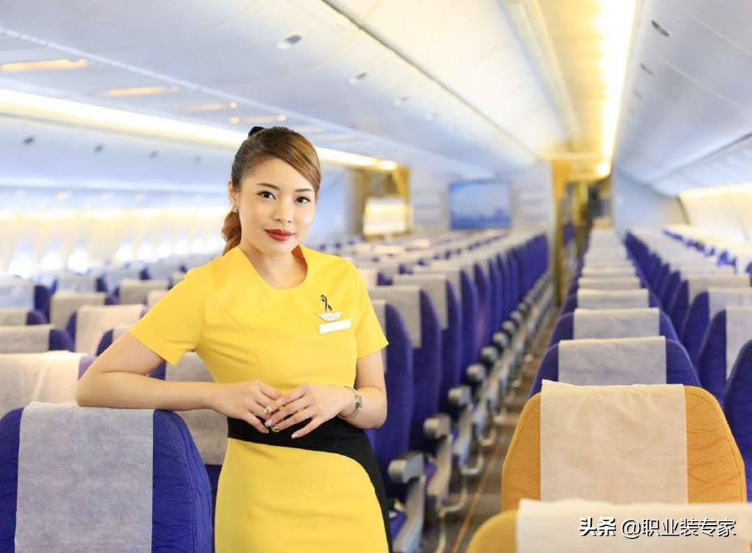 娉板浗鑸┖绌哄鍒舵湇娆惧紡,鏄ュ鑸┖鍒舵湇