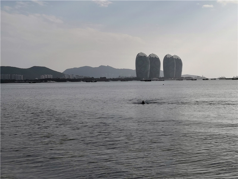 海南兰海美丽新海岸,海南8月风景