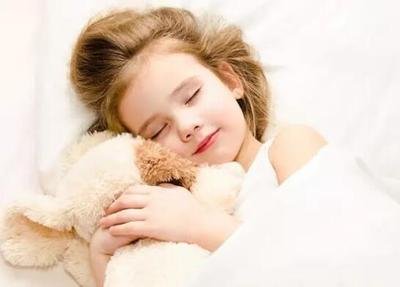 孩子早熟有什么原因可以控制,孩子有早熟现象怎么办