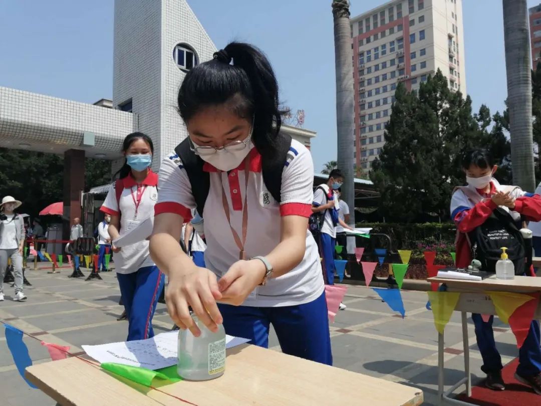 现场直击开学的视频,直击全国多地中小学开学
